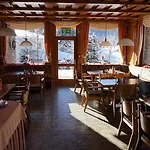 Pensjonat Schweizerhof 3*