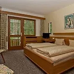 Pensjonat Schweizerhof 3*