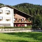 Schweizerhof 3*