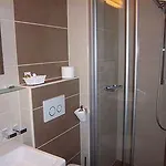 Schweizerhof Pensjonat 3*